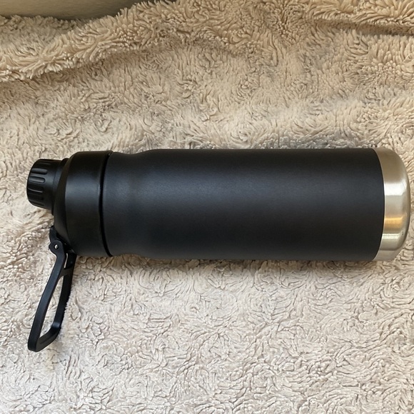 20 ounce | Double Wall | Bottle | Black/Silver - Picture 4 of 12